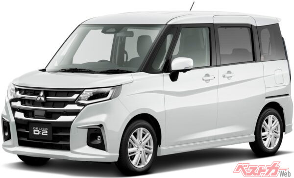 2025年8月に一部改良された三菱デリカD:2。全長約3810mm、全幅1645mm、全高1745mmの取り回しやすいサイズながら、広い室内空間をもつ