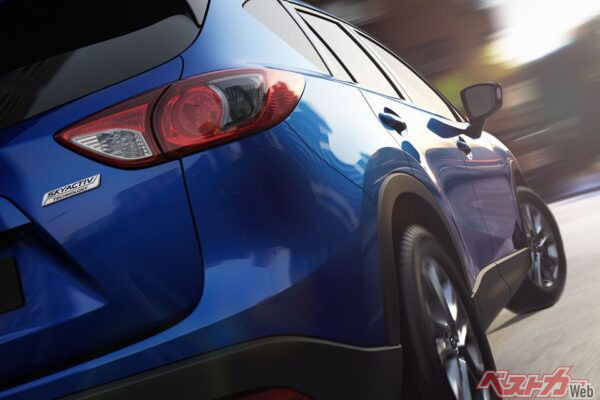 ハッタリが利く!!　イケオジ感マシマシの100万円以下中古車4選