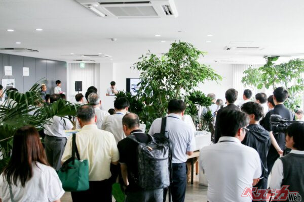 JR向日町駅前にある「ZET-BASE KYOTO」で開催。向日町駅は京都駅から電車で7分