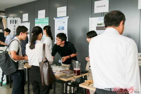 京都府内に足場を置く企業が出展し、来場者に取り組みをプレゼンテーション。こうした「人と人、技術と技術」が出会う場が必要