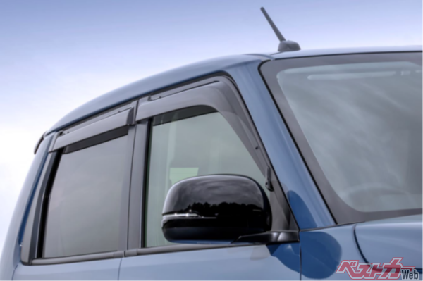 ホンダN-ONE e:に業界初の再生アクリル樹脂ドアバイザー採用