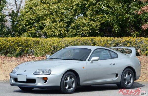 80スープラ（海外でのJDM［ジャパン・ドメスティック・マーケット］人気を加速させた。個人的にも運転技術を磨いてくれたクルマで、最もコントロールしやすく愛着あるクルマ）