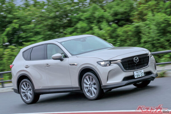 マツダ CX-60 XD。3.3L、直6ディーゼルターボは231ps/51.0kgmで圧巻のトルクが魅力