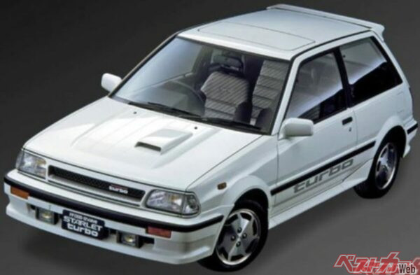 手頃な価格と刺激的な走りで大人気だったEP71型スターレットターボ。まさにホットハッチの代表格だ