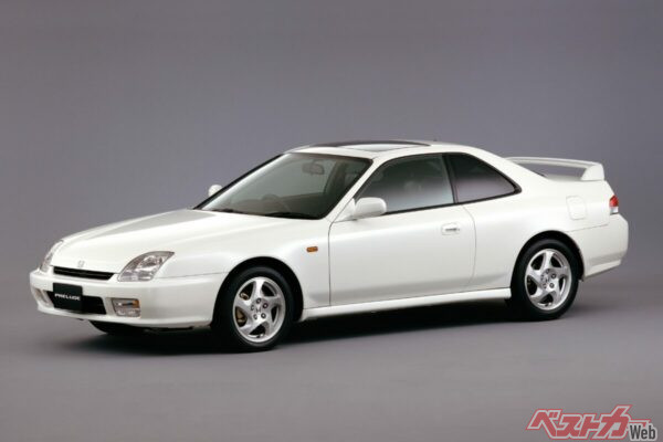 5代目プレリュードのSiR Spec。ご自慢のH22Aに220ps、ビスカスLSD標準搭載だった