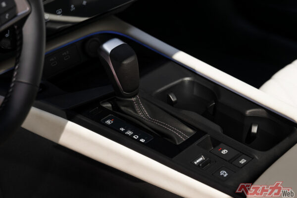 発表されたパワートレーンは、2L、直4にエクストロニックCVT