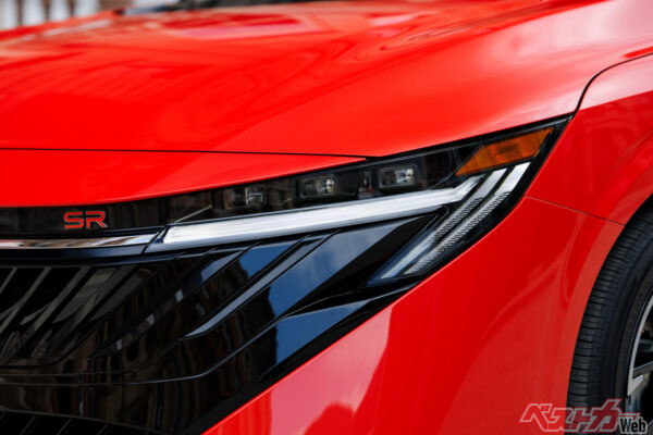 3連のLED薄型ランプ