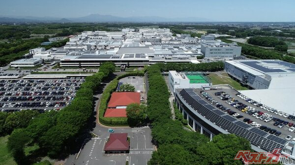 東西1360m、南北1860m、約2.13km<sup>2</sup>の敷地に研究開発施設とプルービンググラウンドを備えている