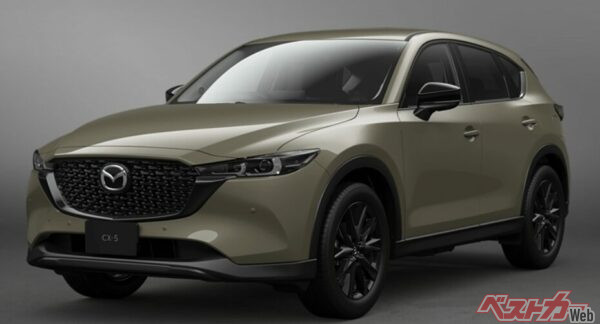 CX-5 XDブラックセレクション2WDの価格は345万9500円、4WDは369万500円