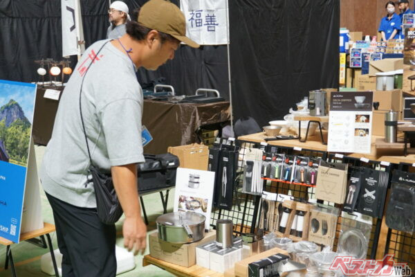 迷ってしまうほど商品が豊富に並ぶ