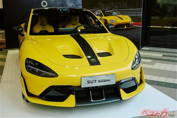 Xiaomi EXPO 2025に展示されたSU7ウルトラ トラックパッケージ