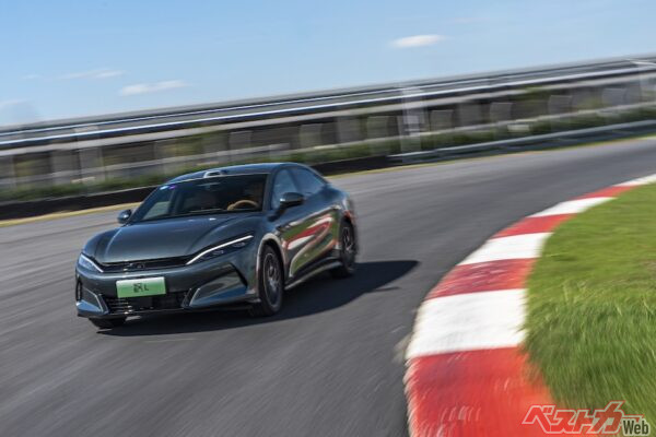 素直に行ってみたい……砂漠も走れるのか!!　BYDの自動車愛好家向けテーマパークが羨ましすぎる