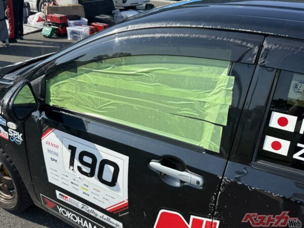 前戦で横転を期してしまったミライース。窓の損傷がメインと思っていたが……