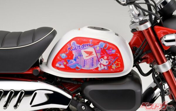 バイクだからこそ傷や汚れはつきもの。でも、素材にこだわっているからかわいいクロミちゃんも保護できる!?