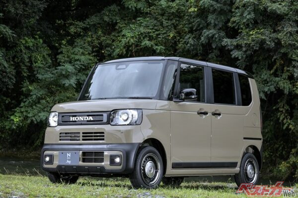 アウトドアもより楽しめるモデルとして設定されたN-BOX JOYは2024年に登場