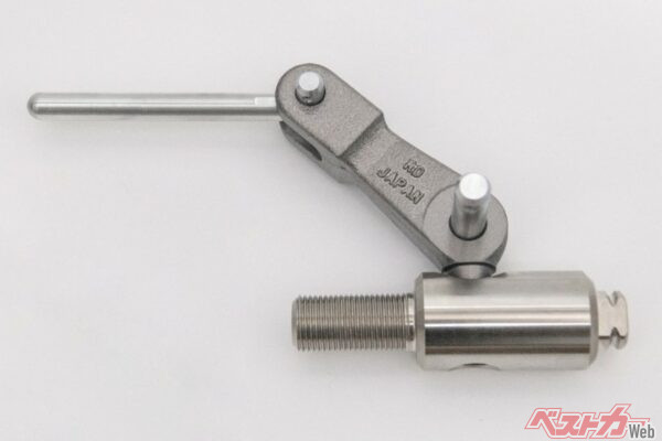 1/100mm単位という驚きの精度。クリアランスを最小限にする努力がなされている