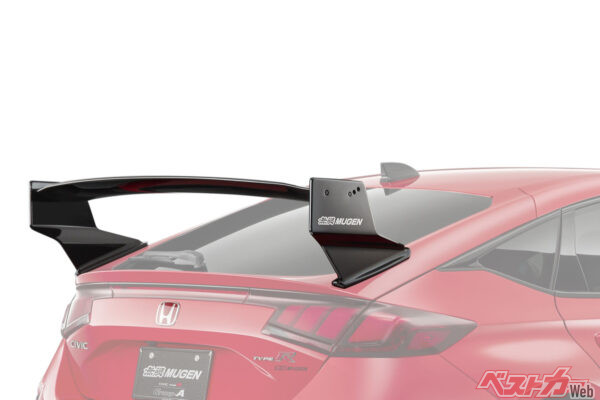 いよいよ発売となるFL5用無限リアウィング! 翼端板中央の穴がひとつ減った