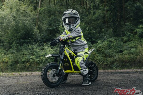 主に未就学児から小学生をターゲットとする