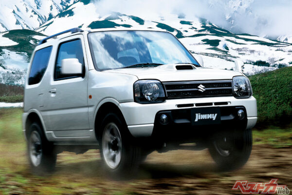 スズキ ジムニー（先代）。3代目はラダーフレームを継承しながら新開発のシャシーを採用