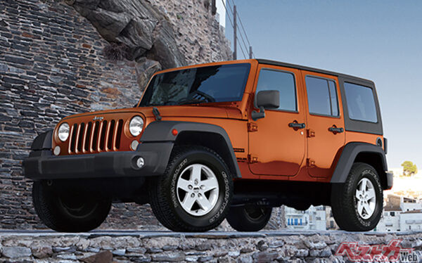 先代ジープ ラングラー アンリミテッド（中古相場：約130万～490万円）。年式が新しめの中古車は高価だが、約240万円目安で上質な物件を探したい