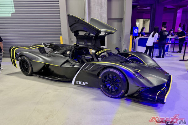 普段はなかなか見られないアストンマーティン・ヴァルキリー AMR Proの姿も