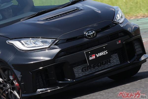 GRヤリスに”本格派”仕様が登場！　大型リアウイング装着の「エアロパフォーマンスパッケージ」ガチのポテンシャルは？