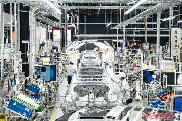 GRヤリスはGRファクトリーと呼ばれる専用ラインで作られる