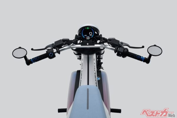 ハンドル回り。すぐにでも発売されそうな完成度だ