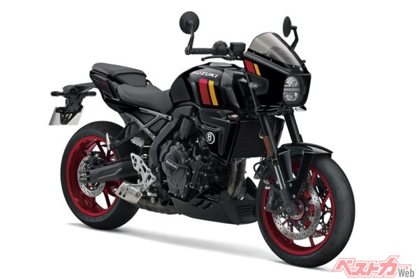 よりレーシーなロケットカウルを装着したGSX-8TT