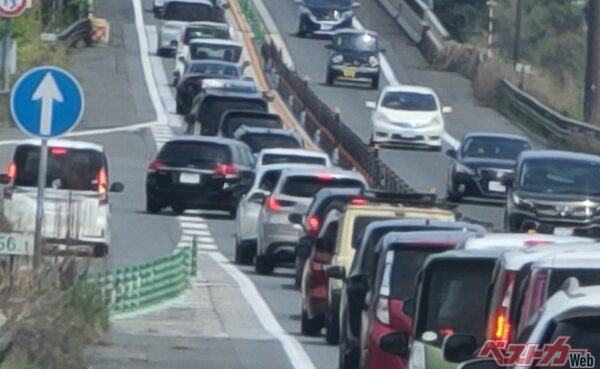 やっちゃダメ！　一目で運転下手とバレちゃうよ!!　恥ずかし行為4選