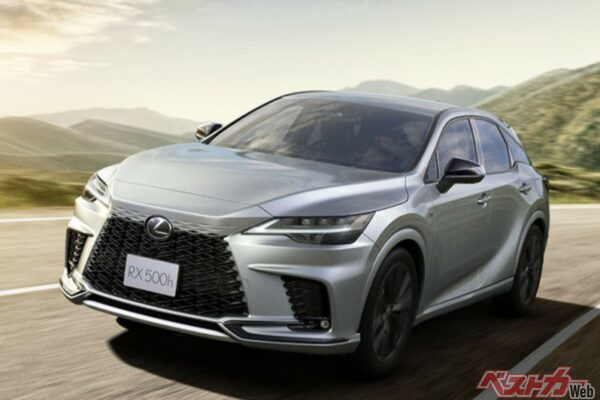 F SPORT Performanceはフロントドアポケットも対象