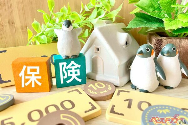 今回の自動車保険改定を機に、ご自身の保険内容を見つめ直すチャンスだ(78art@Adobe Stock)