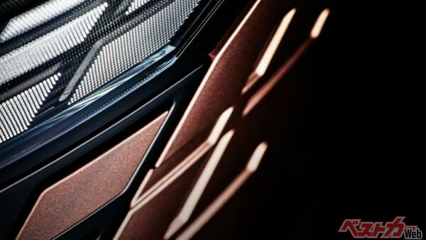 先行して一部が公開された新型エルグランド。今か今かと発表を待ち望んでいる日産ファンや関係者は多い