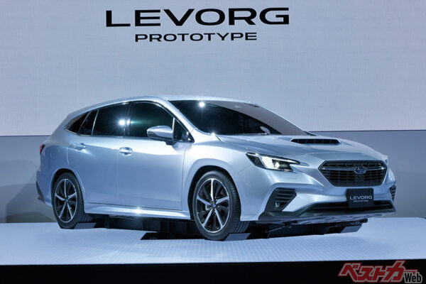 スバル レヴォーグ