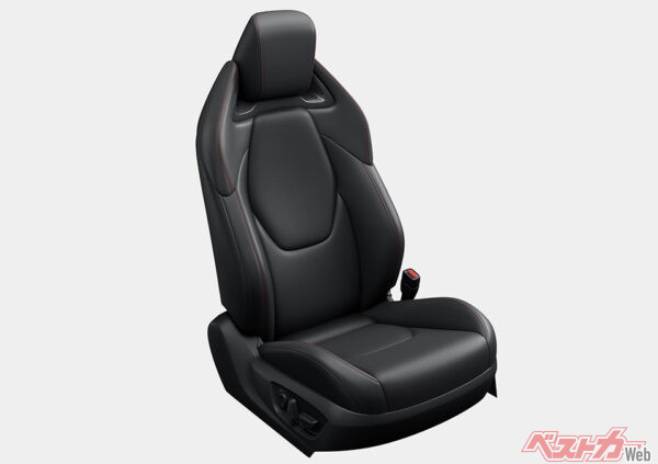 トヨタ クラウンスポーツ 特別仕様車 SPORT RS “THE 70th” 専用スポーツシート（スポーツレザー（本革）／レッドステッチ付・2025年7月 一部改良時の公式画像より）