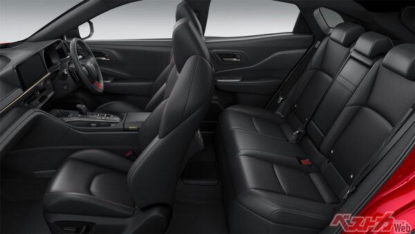 内装色：ブラック（2025年7月 一部改良時の公式画像より）