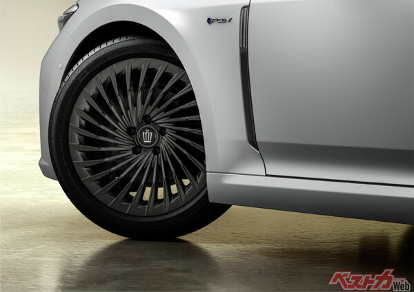 245/45ZR20タイヤ＆20×8.5Jアルミホイール（マットブラック塗装／2025年5月 特別仕様車設定時の公式画像より）