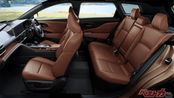 トヨタ クラウンエステート Z（ハイブリッド車／内装色：サドルタン・2025年3月 発売開始時の公式画像より）