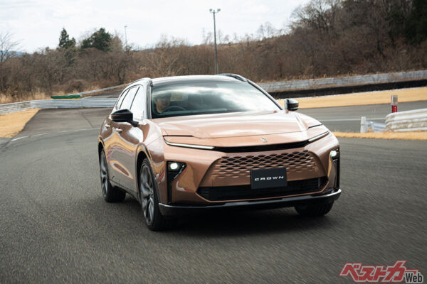 新型クラウン（エステート）〈HEVプロトタイプ〉（2025年3月 発売開始時の公式画像より）