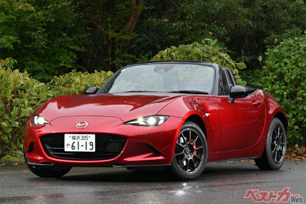 この価格帯では、お待ちかねのスポーツモデルが射程内に入ってくる。マツダ ロードスターのSスペシャルパッケージが308万7700円。NR-Aなら306万4800円