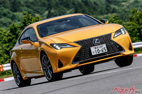 レクサス RC。2014年登場。ボディサイズは全長4695×全幅1840×全高1395mm。パワーユニットは3.5L・V6や2.5Lハイブリッドなどを設定