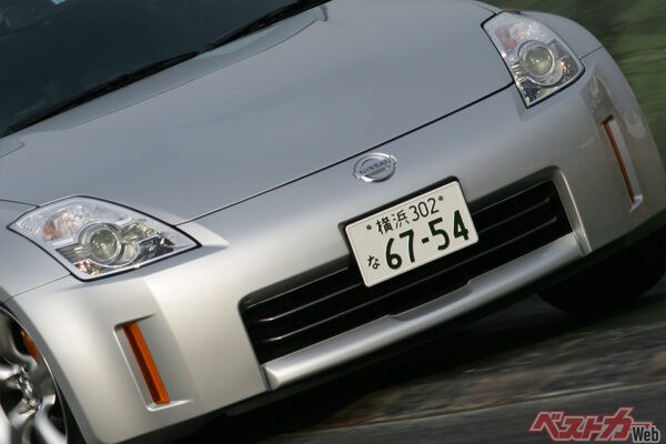 Z33型フェアレディZもついに20年落ちかぁ!!　3.5L・V6搭載が超魅力も走行距離より注意したいポイントって？