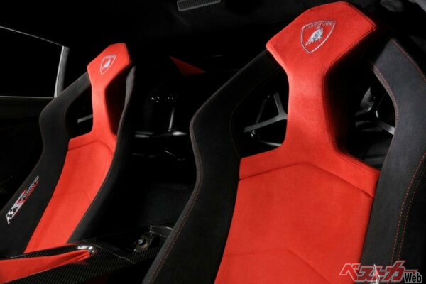 ランボルギーニ・ガヤルドSTSのシート