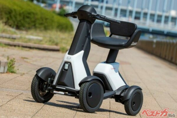 デンソーテンの画期的な制御機器を「e-SNEAKER」に採用！　ダイハツの近未来の小型高性能モビリティを支える技術！