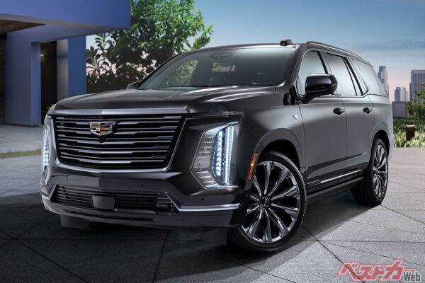 キャデラック エスカレード。海の向こうのでっかいクルマと言えばコレ。黒船のようにデカい！