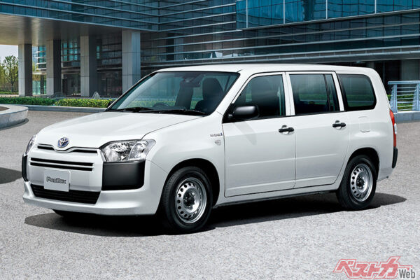 トヨタ プロボックス。これぞ働くクルマ。配達等に大活躍。単価は安くても、頑張って稼ぎましょう