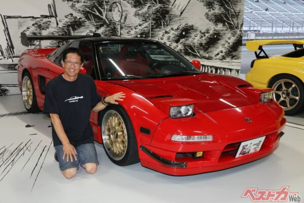 レアなアキュラNSXのMT車に「ADOVANCE」のフルエアロを装着して楽しむ「Mr.PAIN」さん。頭文字Dでは、NSXによるバトルがお気に入りというほど、愛車に惚れ込んでいる