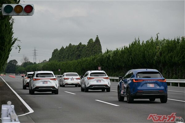 クルマがどんどん賢くなる!?　トヨタの次世代運転支援システムが一歩も二歩も先を行ってる件!!
