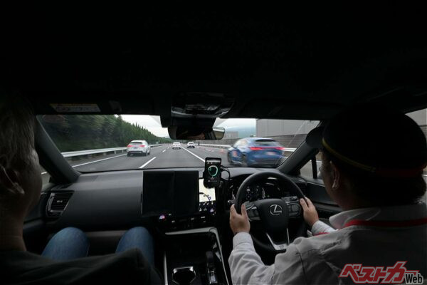 ネットを介したアップデートによりAIが日々進化する環境を目指す