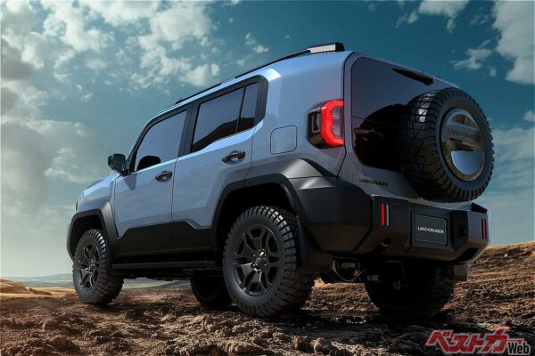 ランドクルーザーFJの勇壮な後ろ姿!